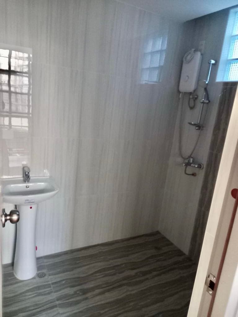 Brand-New Townhouse — Mustang St., Fairview, QC — photo 16 of 24