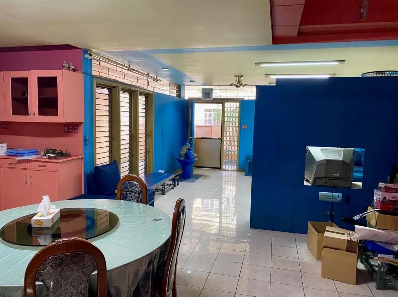 House & Lot — San Miguel Village, Poblacion, Makati — photo 9 of 23