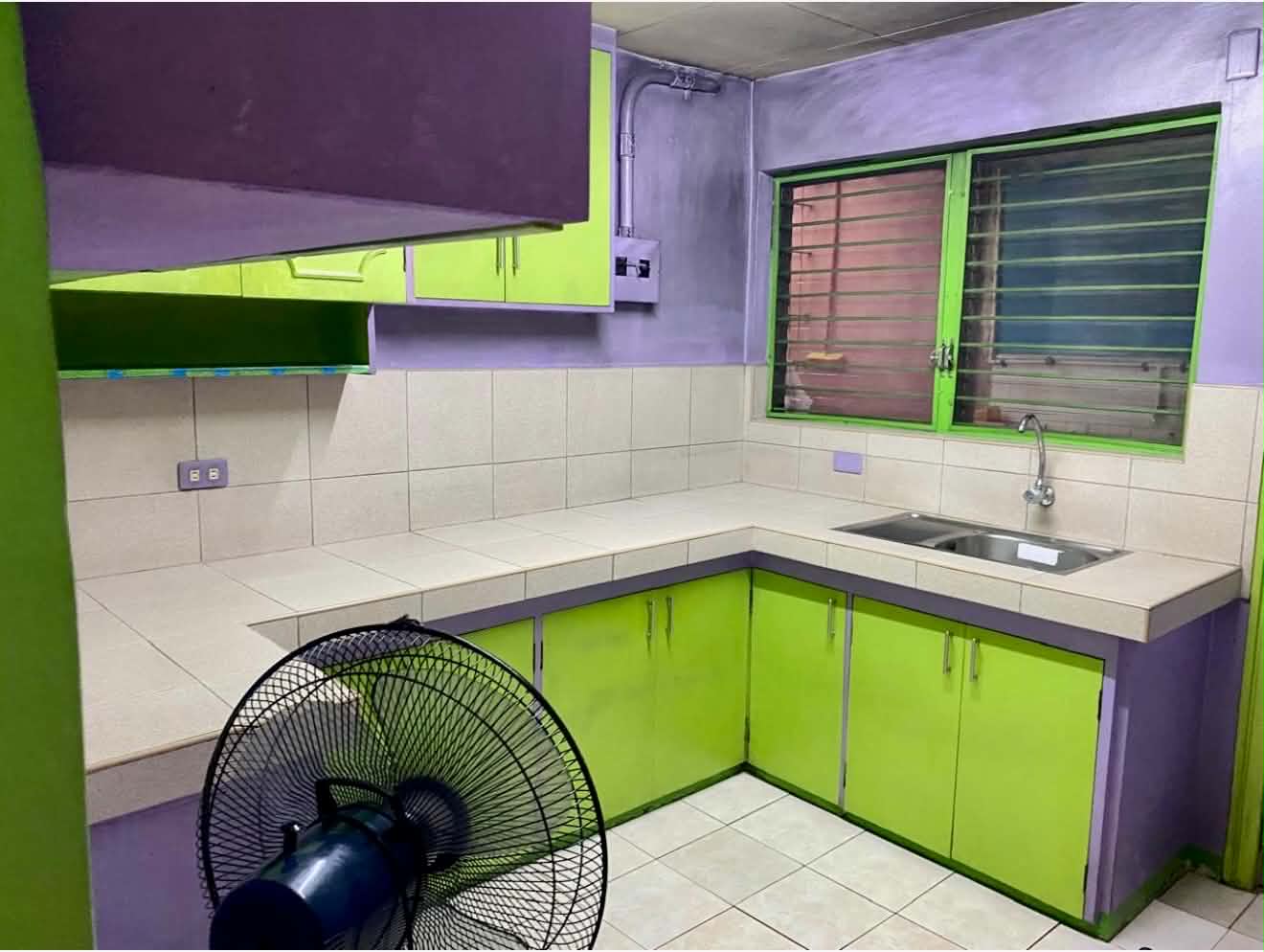 House & Lot — San Miguel Village, Poblacion, Makati — photo 18 of 23