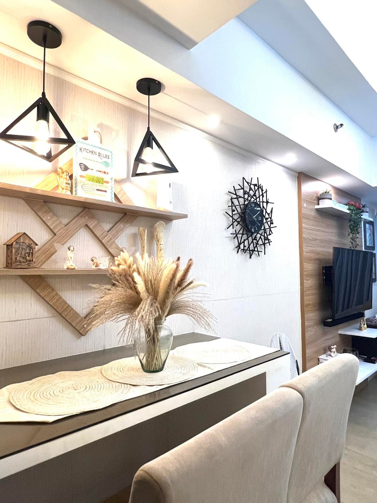 Eastwood City, QC Condo ā photo 6 of 14
