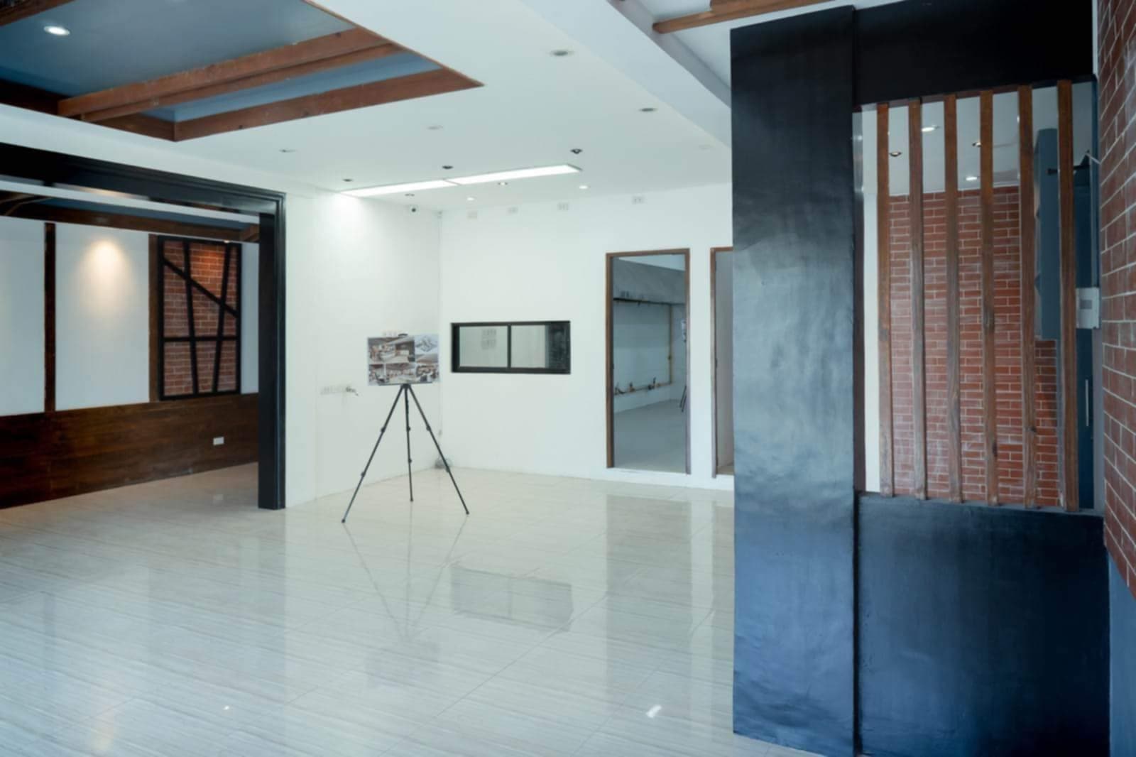 Mandaluyong Property (Income-generating) — photo 3 of 16